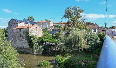 pont de mouchmaps et ville de sainte cécile