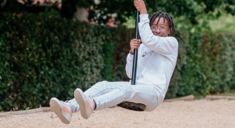 Aire de jeux enfants à sainte cécile